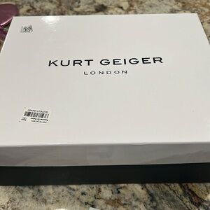 Kurt Geiger, multi color ankle strap shoe. Size 40 very cute. Have been worn